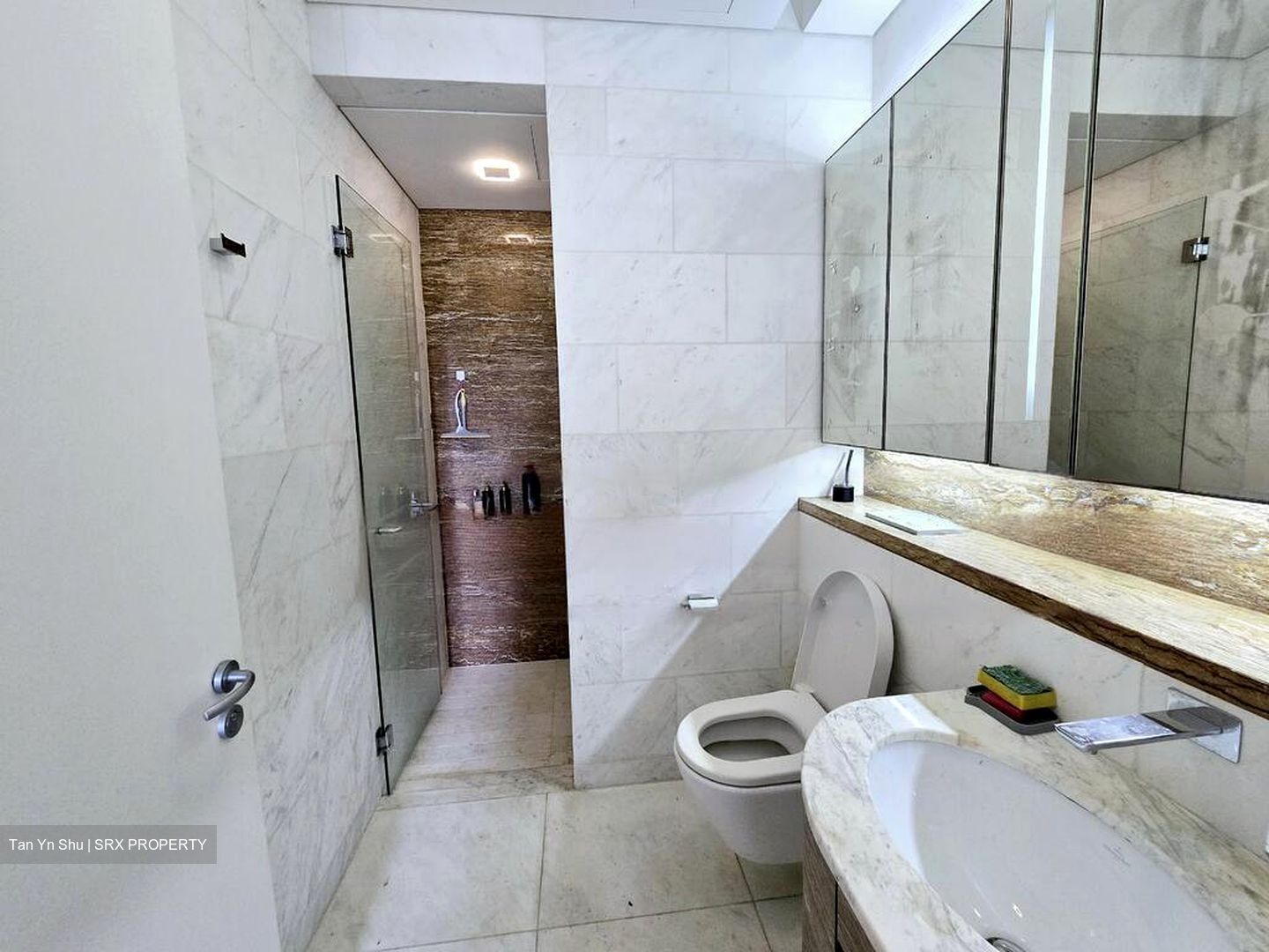 Duo Residences (D7), Apartment #559396711